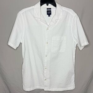 GAP Men's Casual White Button Down Shirt